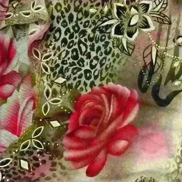 Tan Floral Short Sleeves Blouse - Picture 5 of 6